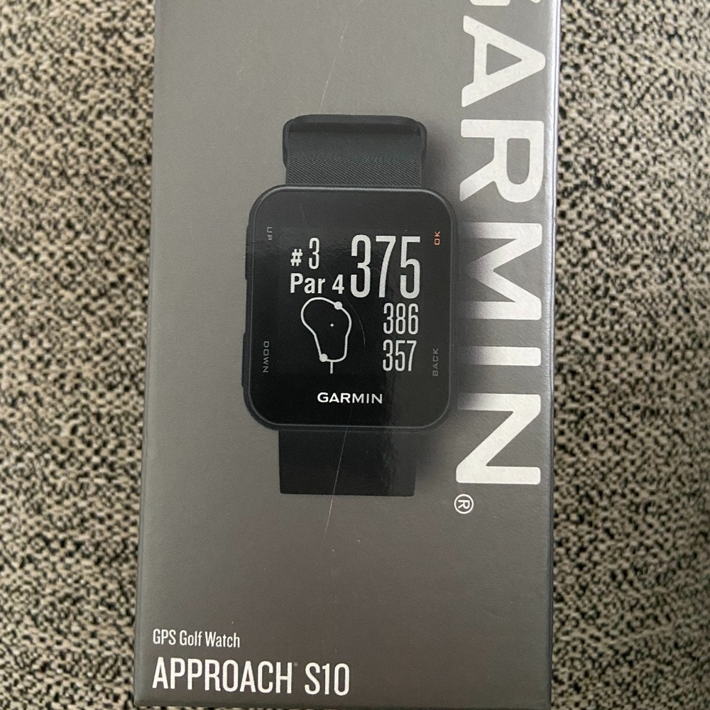 NWOT- Garmin Approach S10